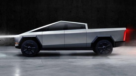 تسلا تعلن خصومات على "سايبرتراك" وسط تباطؤ الإنتاج