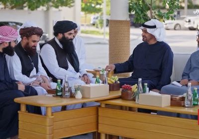رئيس الإمارات يستقبل وزير الداخلية الأفغاني في قصر الشاطئ