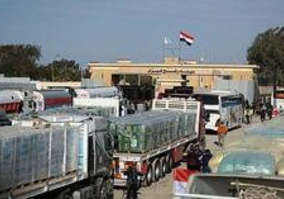 897 شاحنة مساعدات تدخل غزة في ثالث أيام الهدنة