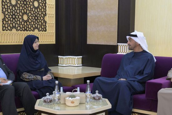 محمد بن زايد يستقبل مساعدة الرئيس الإيراني في قصر الروضة