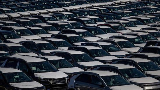 خطر الإغلاق يهدد مصانع السيارات في أوروبا وأمريكا الشمالية