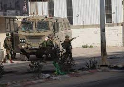 القوات الإسرائيلية تجبر فلسطينيين على مغادرة جنين
