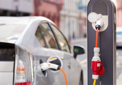 مبيعات السيارات الكهربائية تسجل مستوى قياسي في أمريكا