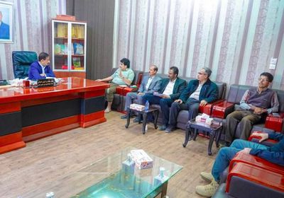 محافظ شبوة يكلف بإزالة العشوائيات داخل مدينة عتق