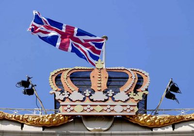 تراجع عوائد الديون البريطانية مع توقعات بخفض أسعار الفائدة