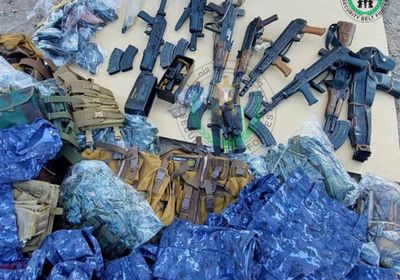 حزام يافع يحبط تهريب أسلحة ومعدات عسكرية في قطاع الحد