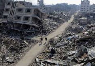 إدخال 130 شاحنة مساعدات إنسانية إلى قطاع غزة