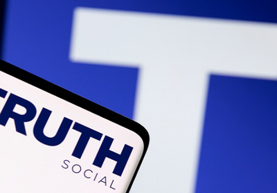 تراجع سهم الشركة المالكة لمنصة "تروث سوشيال"