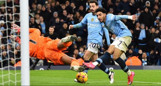 غوارديولا يشيد بجهود عمر مرموش أمام تشيلسي