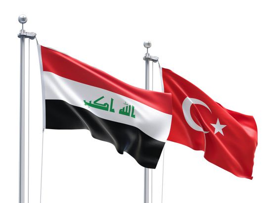 وزير الخارجية العراقي ونظيره التركي يبحثان التطورات الإقليمية