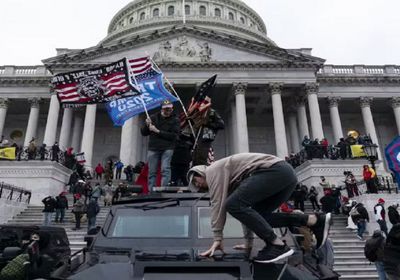 أعفا عنه ترامب.. مقتل مدان باقتحام "الكابيتول"