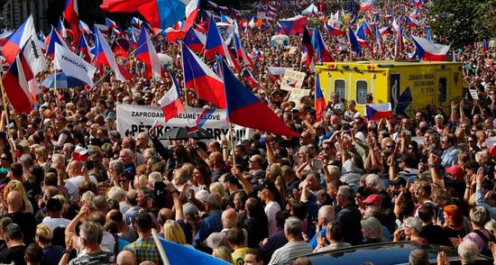 احتجاجات ضد أليانز في أوروبا