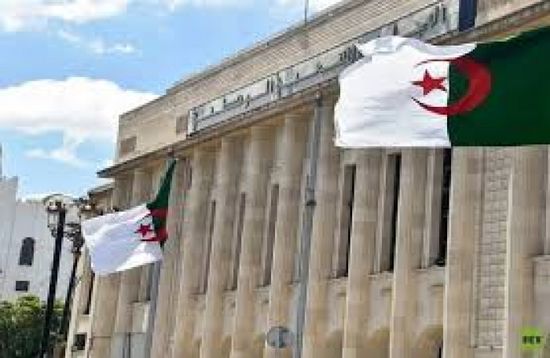 الجزائر تستدعي سفير فرنسا بسبب المعاملة الاستفزازية لمواطنيها