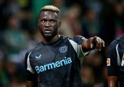 بونيفاس لاعب ليفركوزن خارج التدريبات