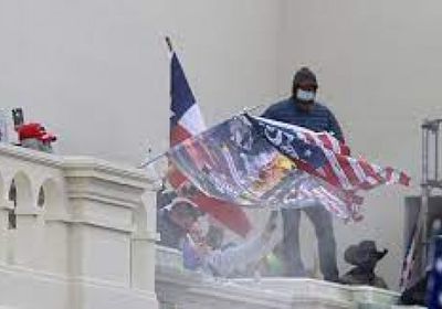 اعتقال متهم بالتخطيط لاغتيال مسؤولين أمام "الكابيتول"