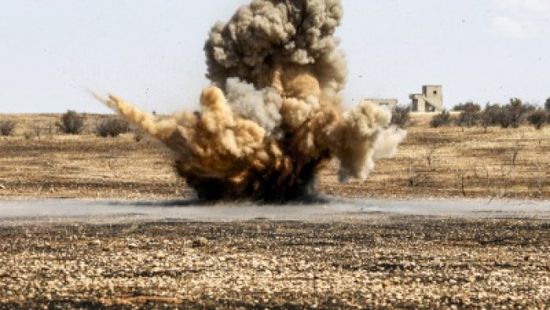 مقتل شخص وإصابة آخرين في انفجار ألغام أرضية بسوريا