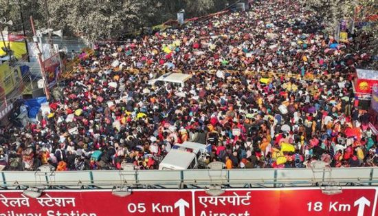 مصرع 15 هنديا خلال احتفال ديني بشمال البلاد