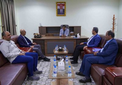 البحسني يبحث خطط بترومسيلة لإنتاج النفط بساحل حضرموت