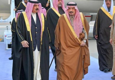 ملك البحرين يصل إلى الرياض