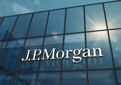 "جيه بي مورجان" يحذر من توقف تدفقات رؤوس الأموال