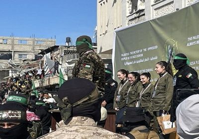 بينهم 5 تايلانديين.. إسرائيل تتسلم قائمة الأسرى الذين ستطلق حماس سراحهم غداً