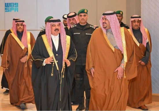 بعد زيارة قصيرة.. ملك البحرين يغادر الرياض