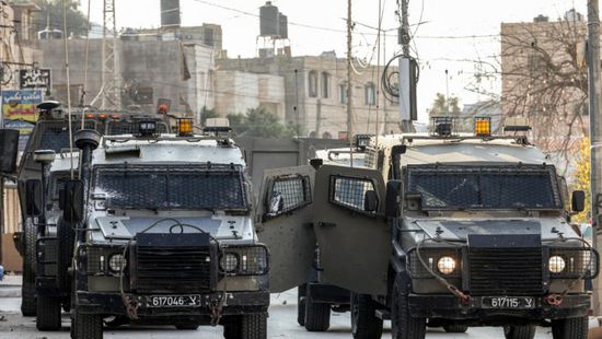 مقتل 10 فلسطينيين في غارة إسرائيلية بالضفة الغربية