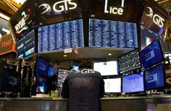 الأسهم الأمريكية تتراجع مع ارتفاع عوائد سندات الخزانة