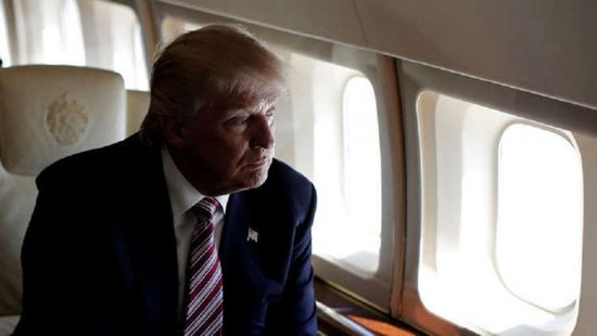 ترامب يطلع على حادث تحطم طائرة ركاب بواشنطن