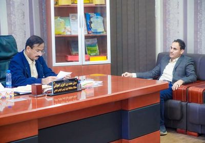 محافظ شبوة يبحث مشاريع مؤسسة الطرق في المحافظة