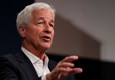 "جيه بي مورجان" يرفع تعويضات رئيسه إلى 39 مليون دولار