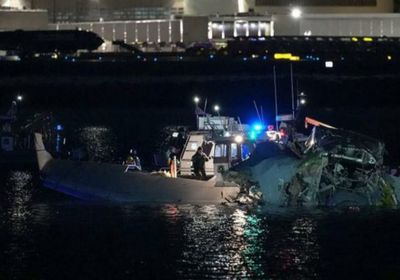 المحققون يسعون لانتشال طائرتي واشنطن