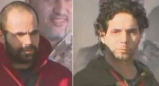 وصول الرهينتين عوفر كالديرون وياردين بيباس إلى إسرائيل