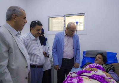 الكثيري يطمئن على المناضل قاسم ناجي في مستشفى عبود