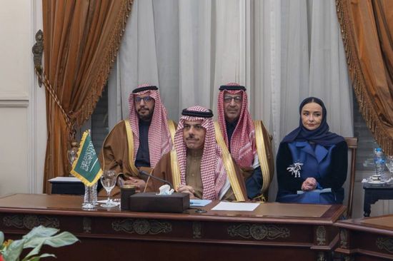 وزير الخارجية السعودي يشارك في اجتماع القاهرة