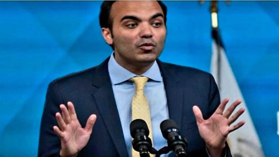 ترامب يقيل أبرز المنظمين في إدارة بايدن