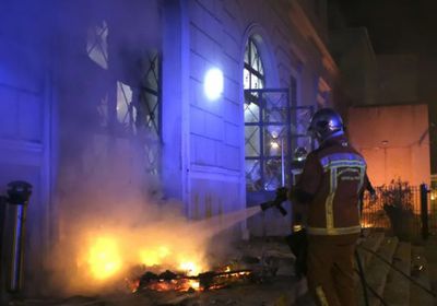 مصرع 3 أشخاص جراء حريق في دار للمسنين قرب باريس