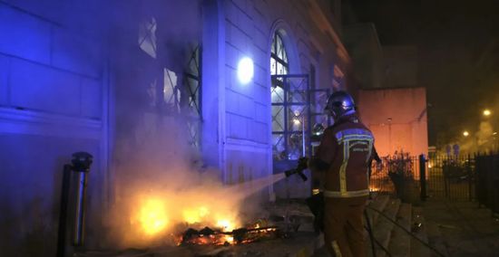 مصرع 3 أشخاص جراء حريق في دار للمسنين قرب باريس