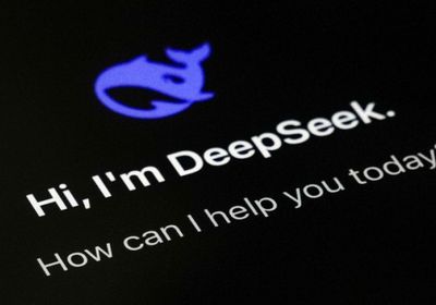 "DeepSeek" يتصدر قائمة التطبيقات الأكثر تحميلًا في الهند