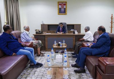 نائب رئيس الانتقالي يدعو الأجهزة الرقابية لمكافحة الفساد