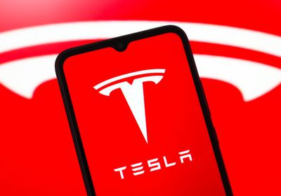 أرباح تسلا تقفز بفضل البيتكوين بعد تغيير قواعد المحاسبة