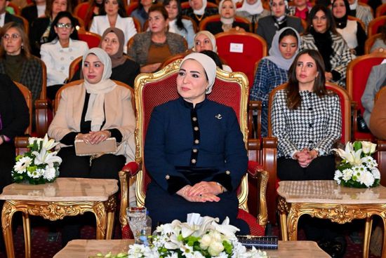 انتصار السيسي: المرأة الواعية تصنع مستقبلًا أكثر إشراقًا لها ولوطنها