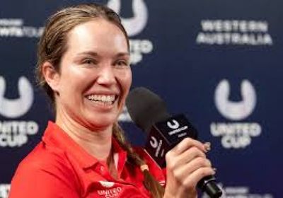 كولينز تفي بوعدها في بطولة أستراليا بقضاء إجازة خمس نجوم