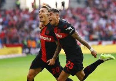 ألونسو يشيد بسيطرة عشرة لاعبين من ليفركوزن في الفوز على هوفنهايم