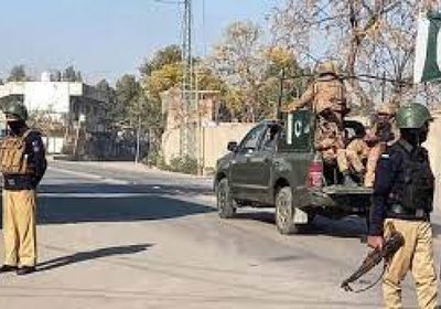 مقتل شرطي باكستاني مع بدء حملة تطعيم ضد شلل الأطفال