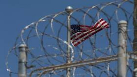 أمريكا تهدد المهاجرين غير الشرعيين بالاعتقال في غوانتانامو