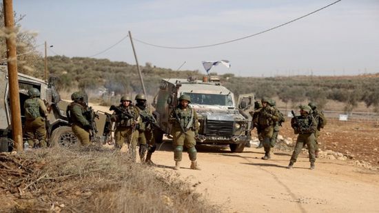 مقتل ضابط وجندي إسرائيليين جراء حادث إطلاق النار قرب حاجز تياسيير