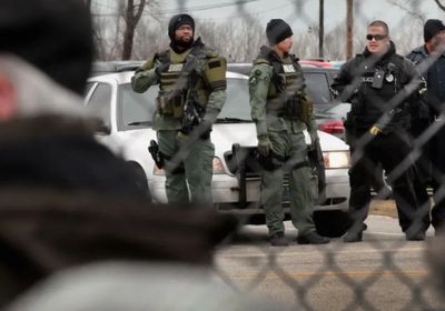 أمريكا تبدأ ترحيل مهاجرين غير نظاميين إلى غوانتانامو