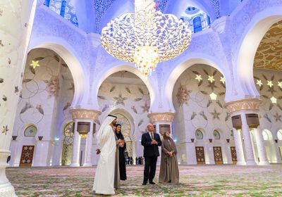 وزير الخارجية الأرجنتيني يزور جامع الشيخ زايد الكبير في أبوظبي