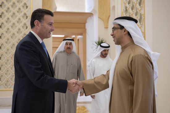منصور بن زايد يستقبل رئيس مجلس النواب الأردني بقصر الوطن